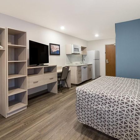 Woodspring Suites Detroit Стерлінґ-Гайтс Екстер'єр фото