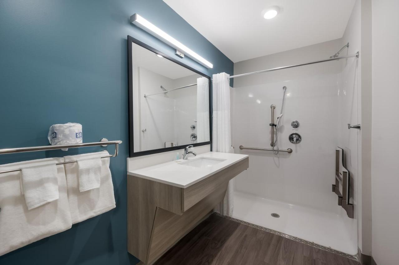 Woodspring Suites Detroit Стерлінґ-Гайтс Екстер'єр фото