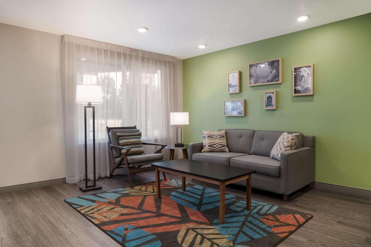 Woodspring Suites Detroit Стерлінґ-Гайтс Екстер'єр фото