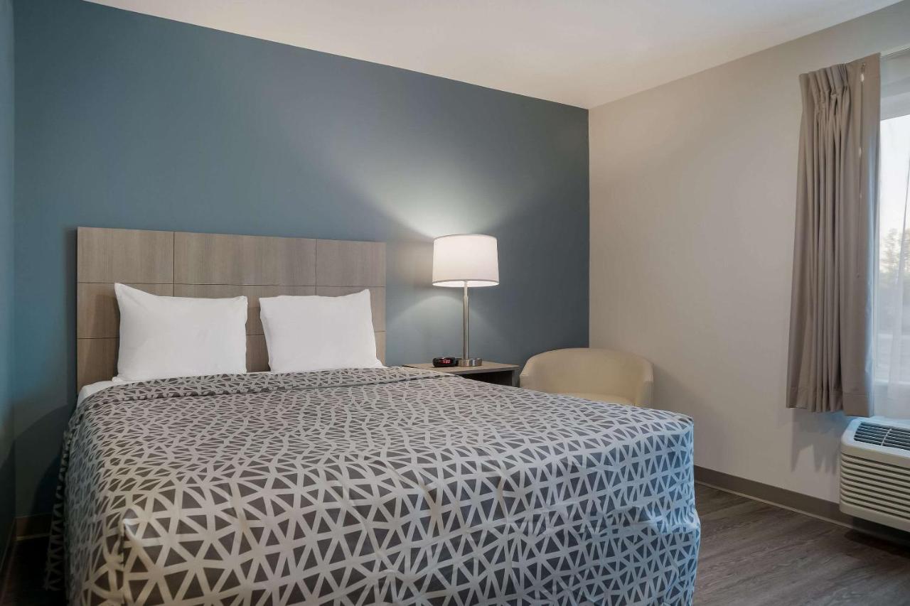 Woodspring Suites Detroit Стерлінґ-Гайтс Екстер'єр фото