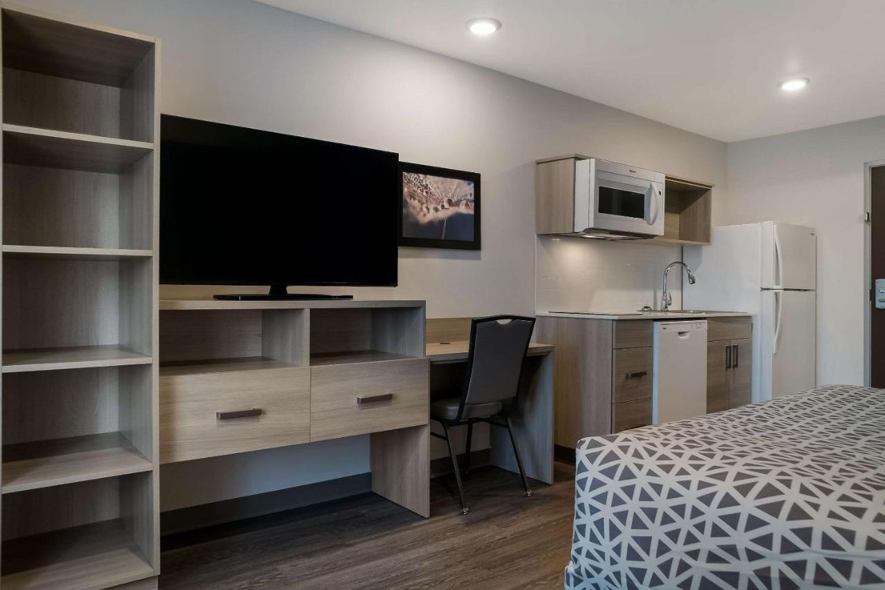 Woodspring Suites Detroit Стерлінґ-Гайтс Екстер'єр фото
