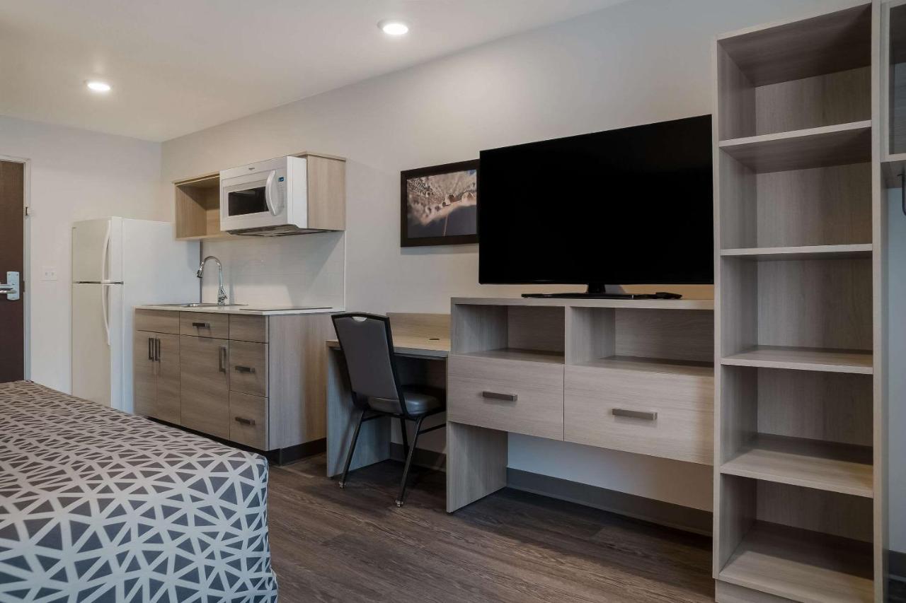 Woodspring Suites Detroit Стерлінґ-Гайтс Екстер'єр фото